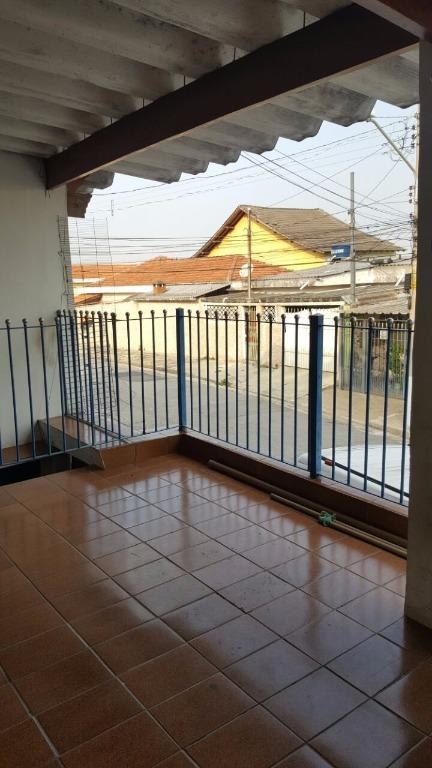 Casa à venda com 2 quartos, 250m² - Foto 1