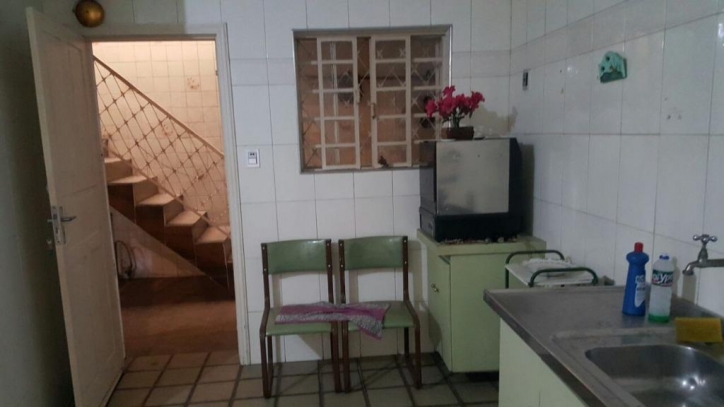 Sobrado à venda com 3 quartos, 300m² - Foto 14