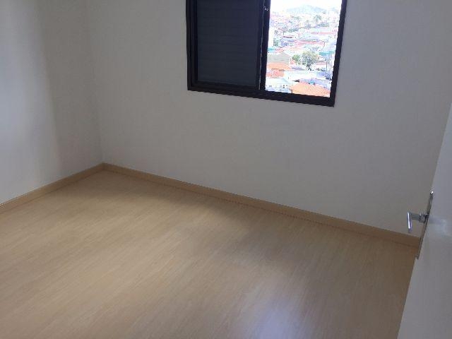 Apartamento à venda com 2 quartos, 60m² - Foto 13