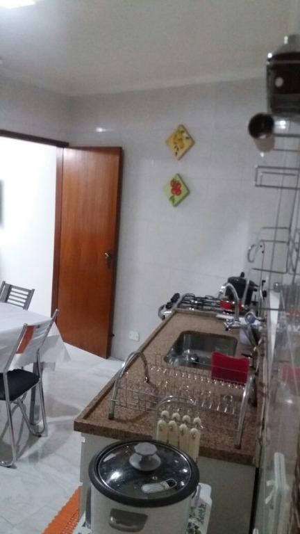 Sobrado à venda com 2 quartos, 100m² - Foto 4