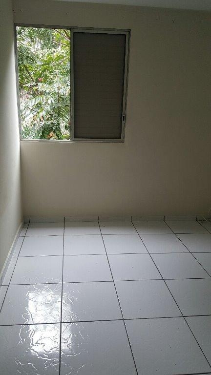 Apartamento à venda com 2 quartos, 62m² - Foto 3