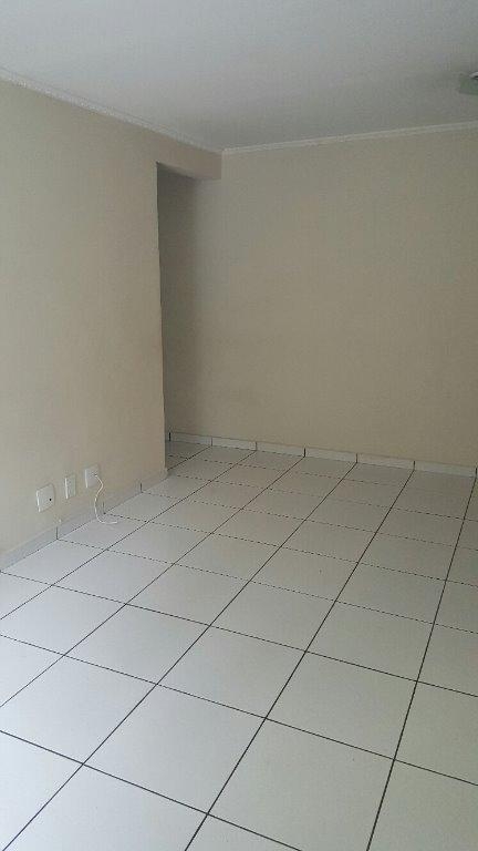 Apartamento à venda com 2 quartos, 62m² - Foto 13