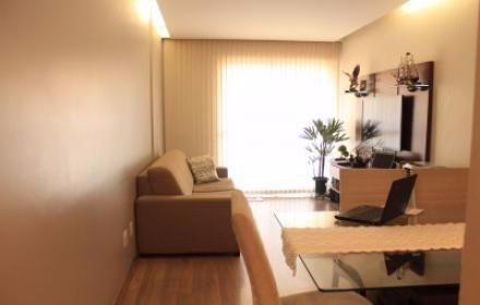 Apartamento à venda com 2 quartos, 62m² - Foto 2