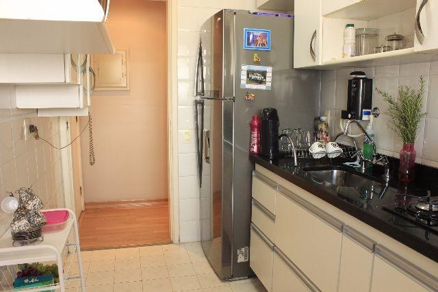 Apartamento à venda com 2 quartos, 62m² - Foto 7