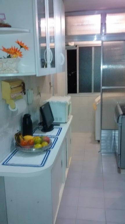 Apartamento à venda com 2 quartos, 65m² - Foto 8