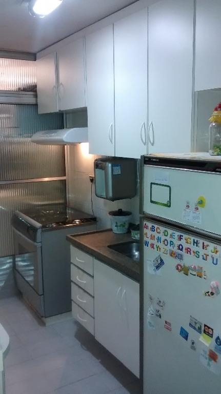 Apartamento à venda com 2 quartos, 65m² - Foto 9