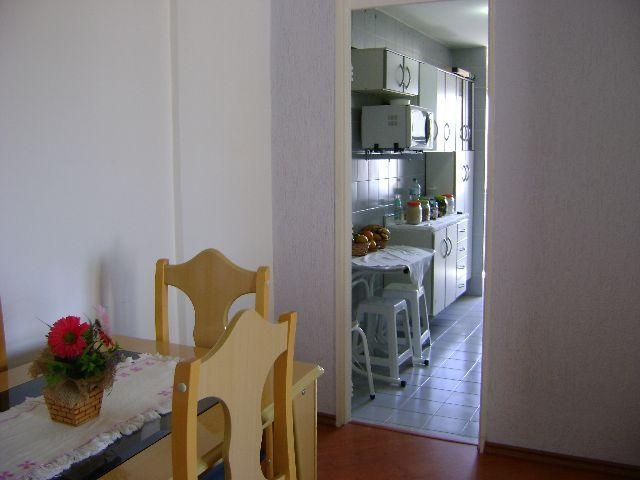 Apartamento à venda com 2 quartos, 55m² - Foto 10