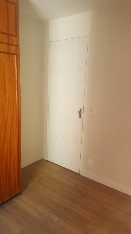 Apartamento à venda com 2 quartos, 60m² - Foto 15