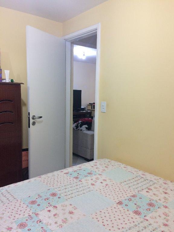 Apartamento à venda com 2 quartos, 50m² - Foto 18