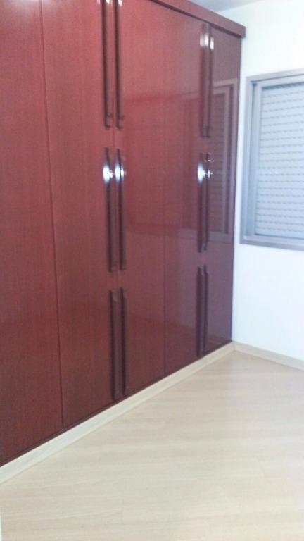 Apartamento à venda com 3 quartos, 66m² - Foto 13