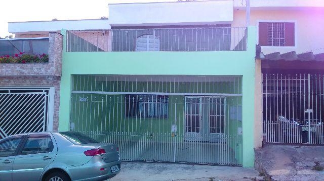 Sobrado à venda com 3 quartos, 200m² - Foto 1