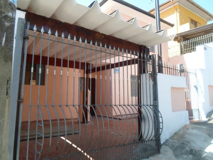 Casa à venda com 3 quartos, 160m² - Foto 1