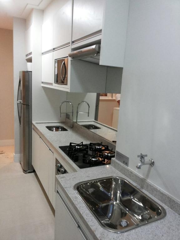 Apartamento à venda com 2 quartos, 56m² - Foto 19