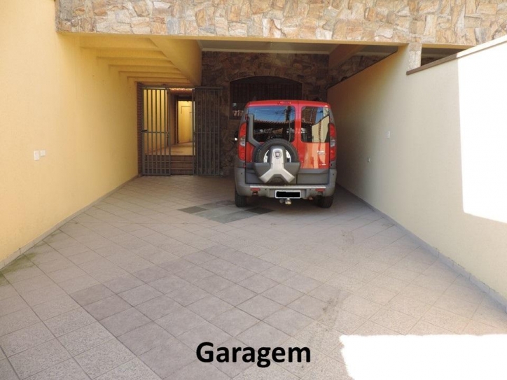 Sobrado à venda com 4 quartos, 192m² - Foto 1