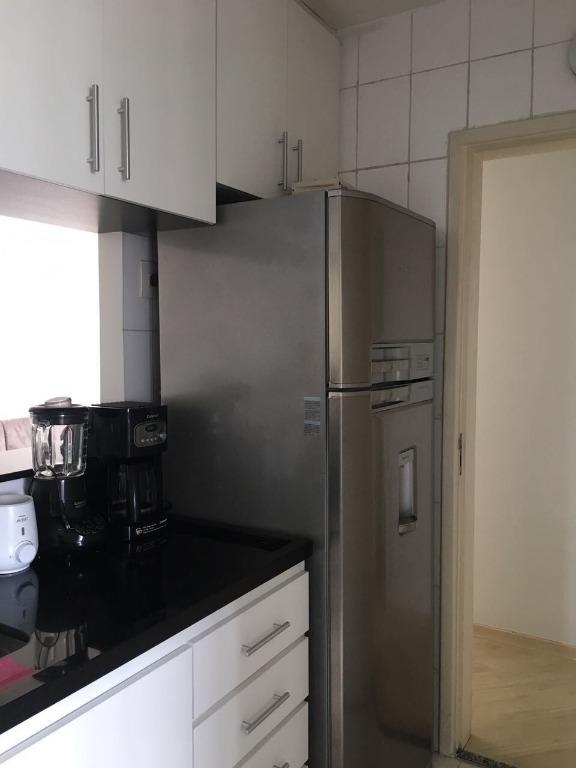 Apartamento à venda com 2 quartos, 60m² - Foto 11