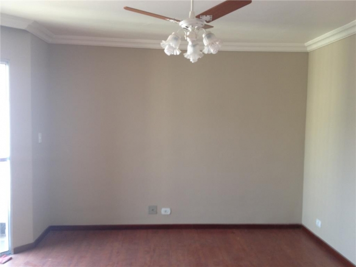 Apartamento à venda com 2 quartos, 68m² - Foto 13