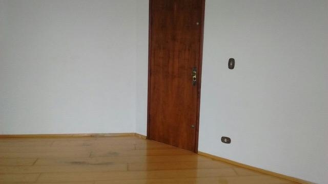 Apartamento à venda com 2 quartos, 60m² - Foto 3