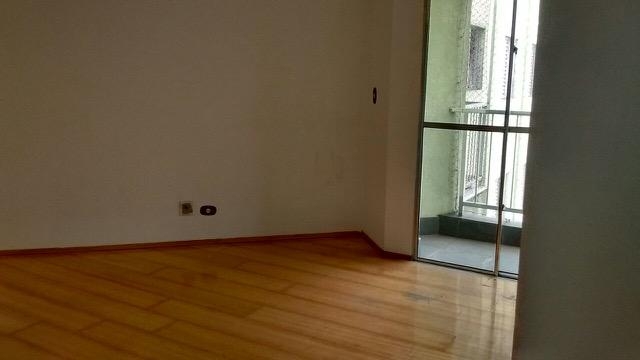 Apartamento à venda com 2 quartos, 60m² - Foto 15