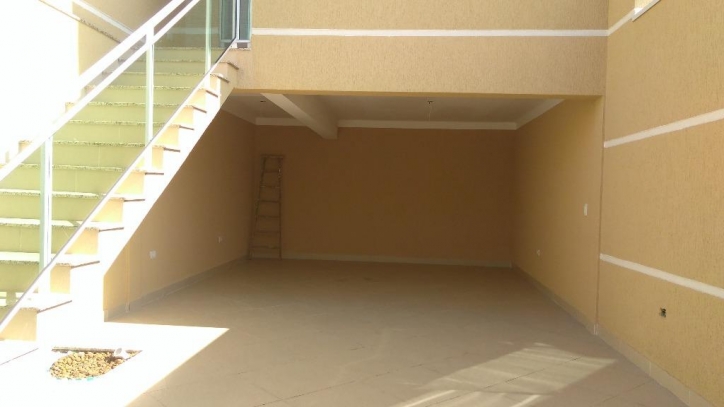 Sobrado à venda com 3 quartos, 150m² - Foto 1