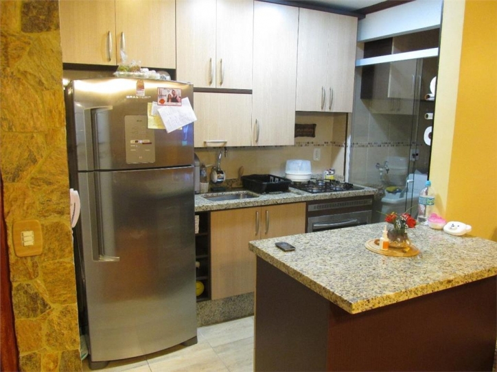 Apartamento à venda com 3 quartos, 67m² - Foto 2