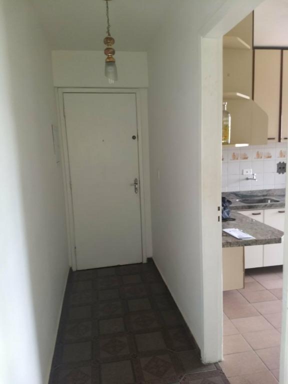 Apartamento à venda com 2 quartos, 70m² - Foto 11