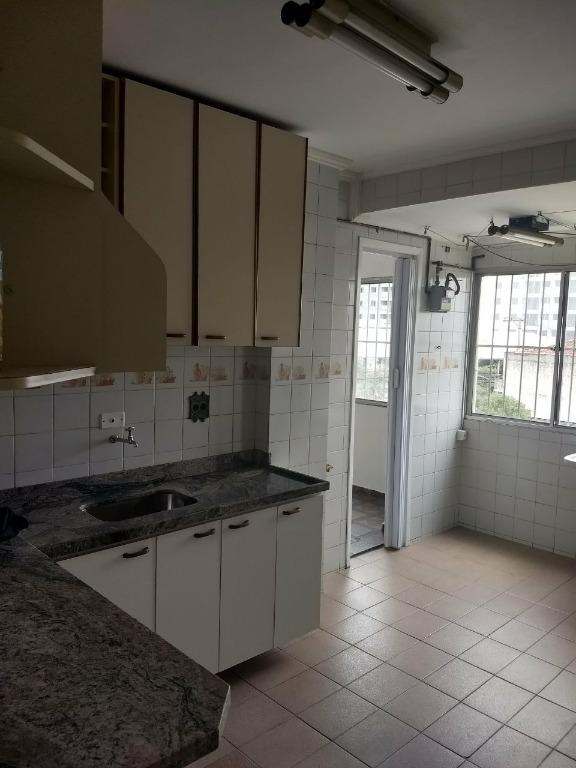 Apartamento à venda com 2 quartos, 70m² - Foto 16