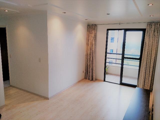 Apartamento à venda com 2 quartos, 68m² - Foto 2