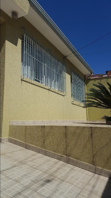 Casa à venda com 3 quartos, 80m² - Foto 11