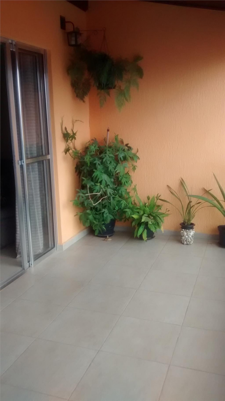 Sobrado à venda com 4 quartos, 200m² - Foto 4