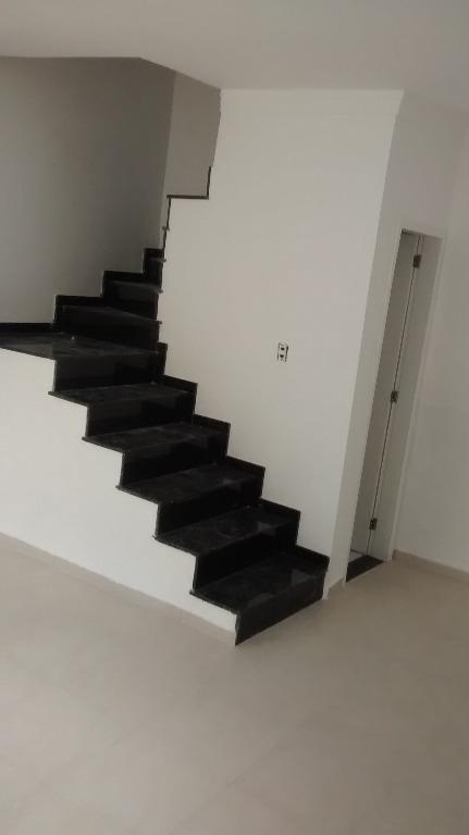 Sobrado à venda com 2 quartos, 67m² - Foto 3