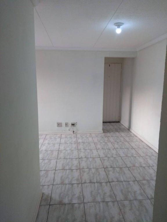 Apartamento à venda com 2 quartos, 56m² - Foto 23