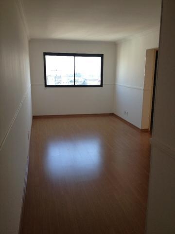 Apartamento à venda com 2 quartos, 50m² - Foto 3