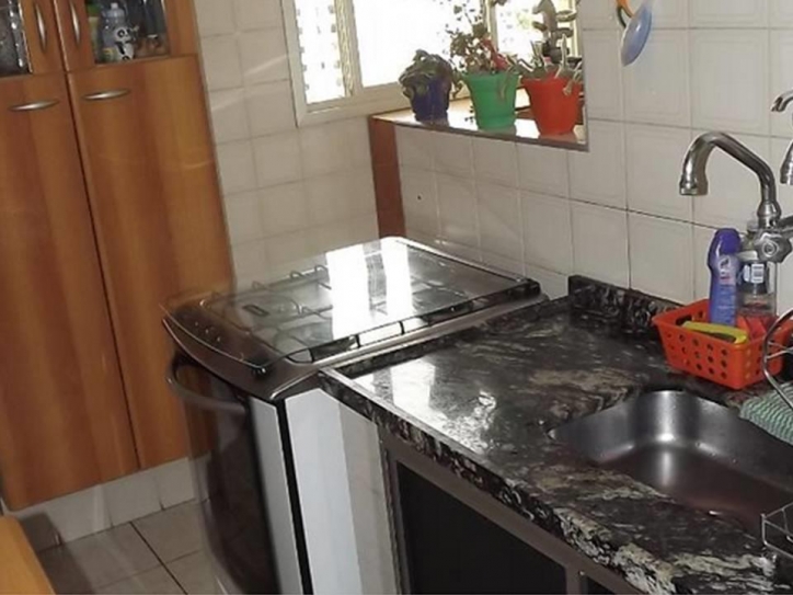 Apartamento à venda com 2 quartos, 60m² - Foto 10