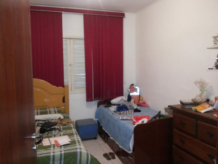 Casa à venda com 3 quartos, 200m² - Foto 12