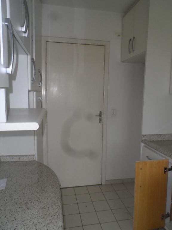 Apartamento à venda com 2 quartos, 55m² - Foto 20