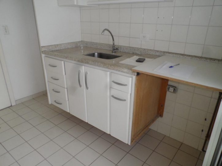 Apartamento à venda com 2 quartos, 55m² - Foto 22