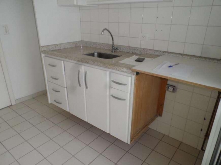 Apartamento à venda com 2 quartos, 55m² - Foto 28