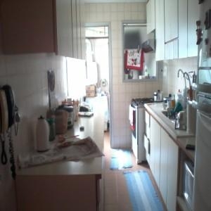 Apartamento à venda com 3 quartos, 76m² - Foto 4