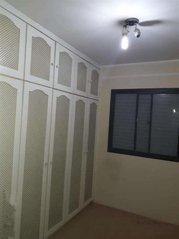 Apartamento para alugar com 3 quartos, 92m² - Foto 14