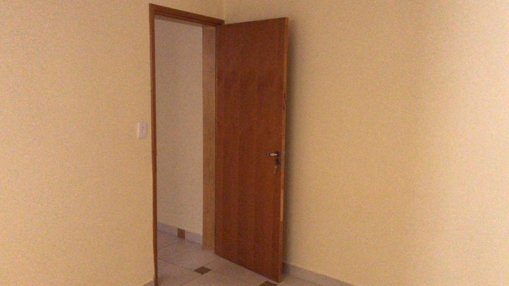 Casa para alugar com 2 quartos, 20m² - Foto 25