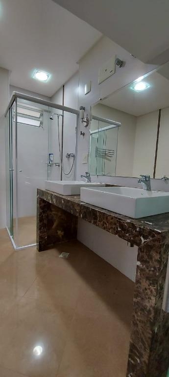 Apartamento à venda com 3 quartos, 185m² - Foto 9