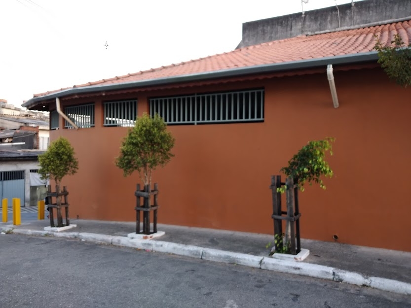 Casa à venda com 2 quartos, 100m² - Foto 2