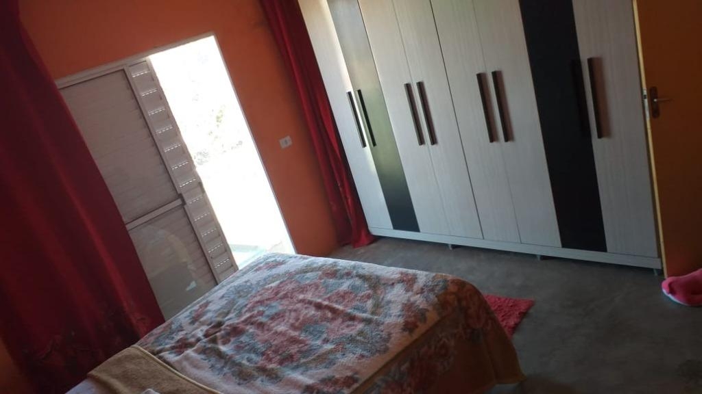 Casa à venda com 2 quartos, 200m² - Foto 3