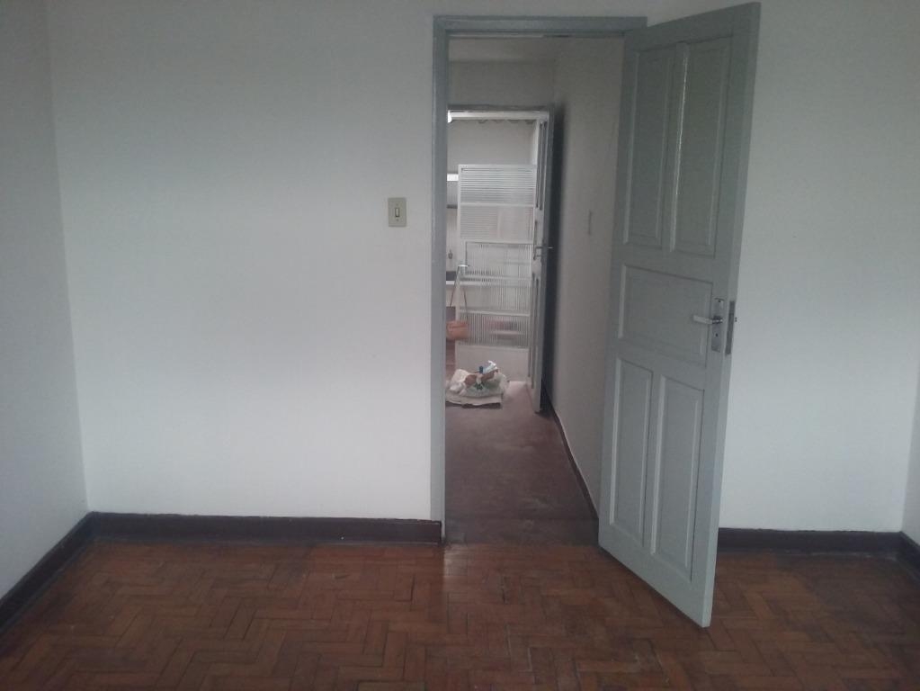 Casa para alugar com 1 quarto, 50m² - Foto 18