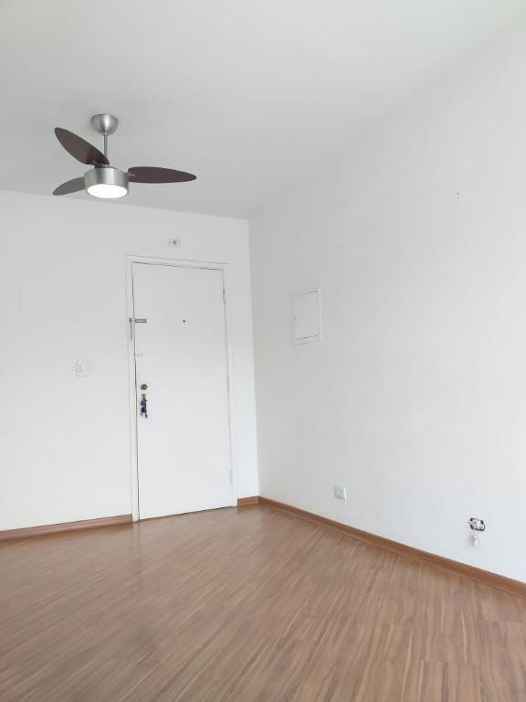 Apartamento à venda com 2 quartos, 58m² - Foto 4