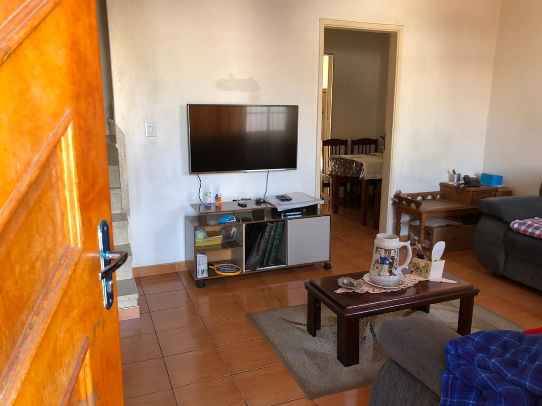 Sobrado à venda com 3 quartos, 72m² - Foto 2