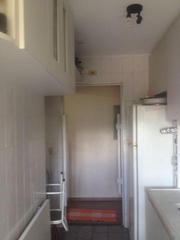 Apartamento à venda com 3 quartos, 75m² - Foto 23