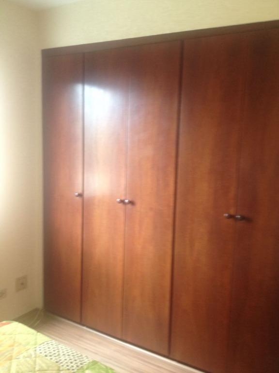 Apartamento à venda com 3 quartos, 75m² - Foto 2