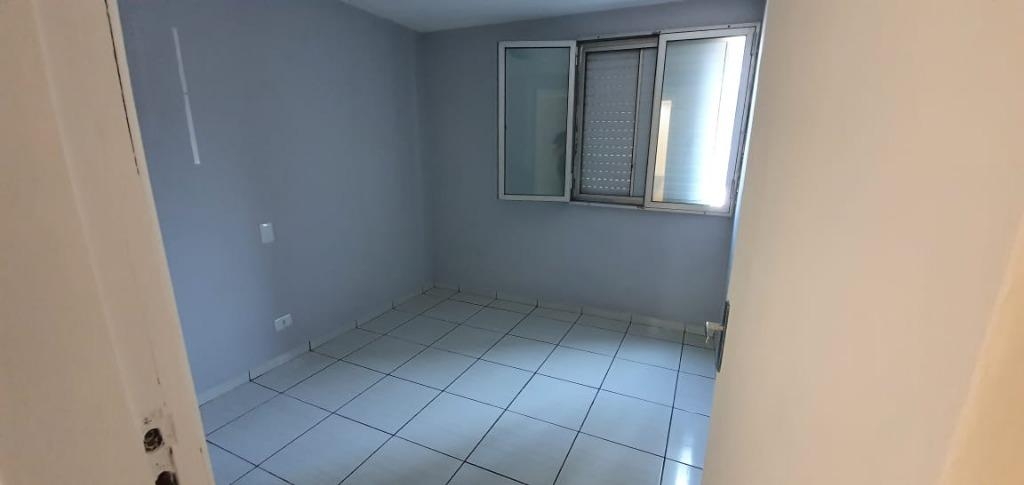 Apartamento à venda com 2 quartos, 55m² - Foto 13