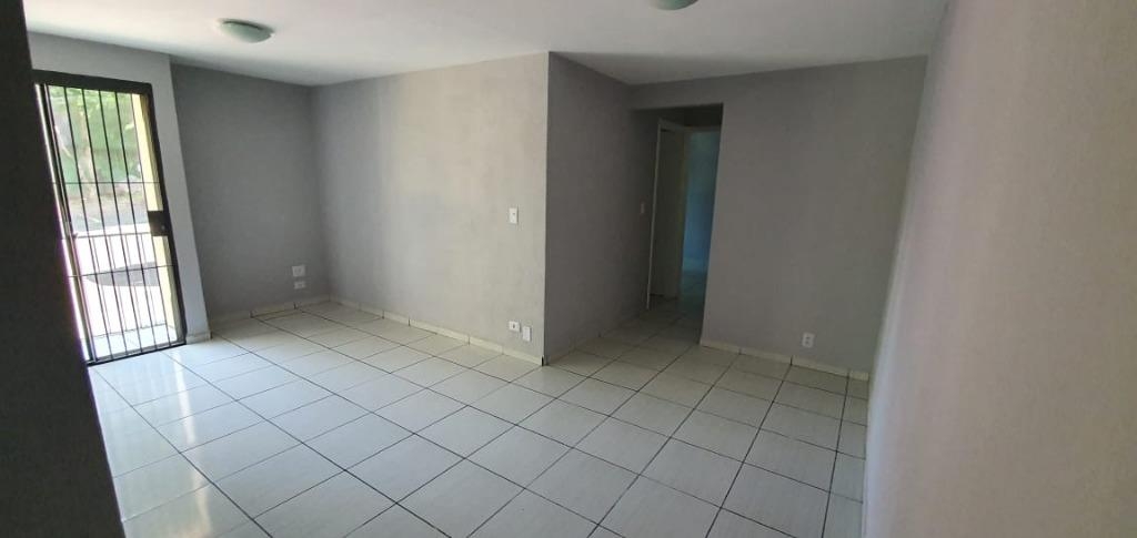 Apartamento à venda com 2 quartos, 55m² - Foto 3